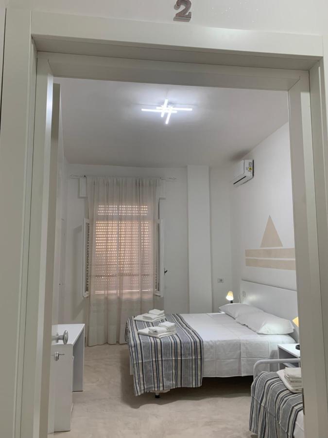 Bed and Breakfast La Piazza Beb Тропеа Екстер'єр фото