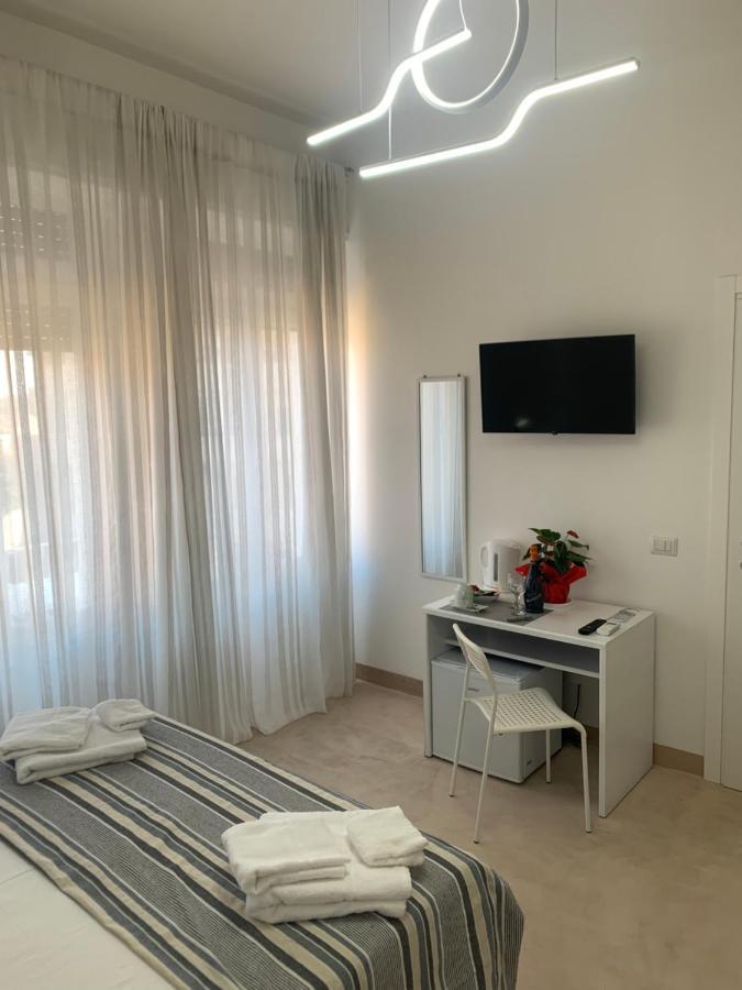 Bed and Breakfast La Piazza Beb Тропеа Екстер'єр фото
