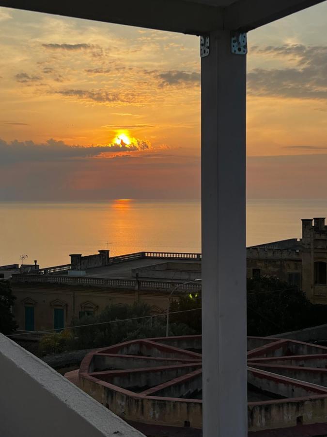 Bed and Breakfast La Piazza Beb Тропеа Екстер'єр фото