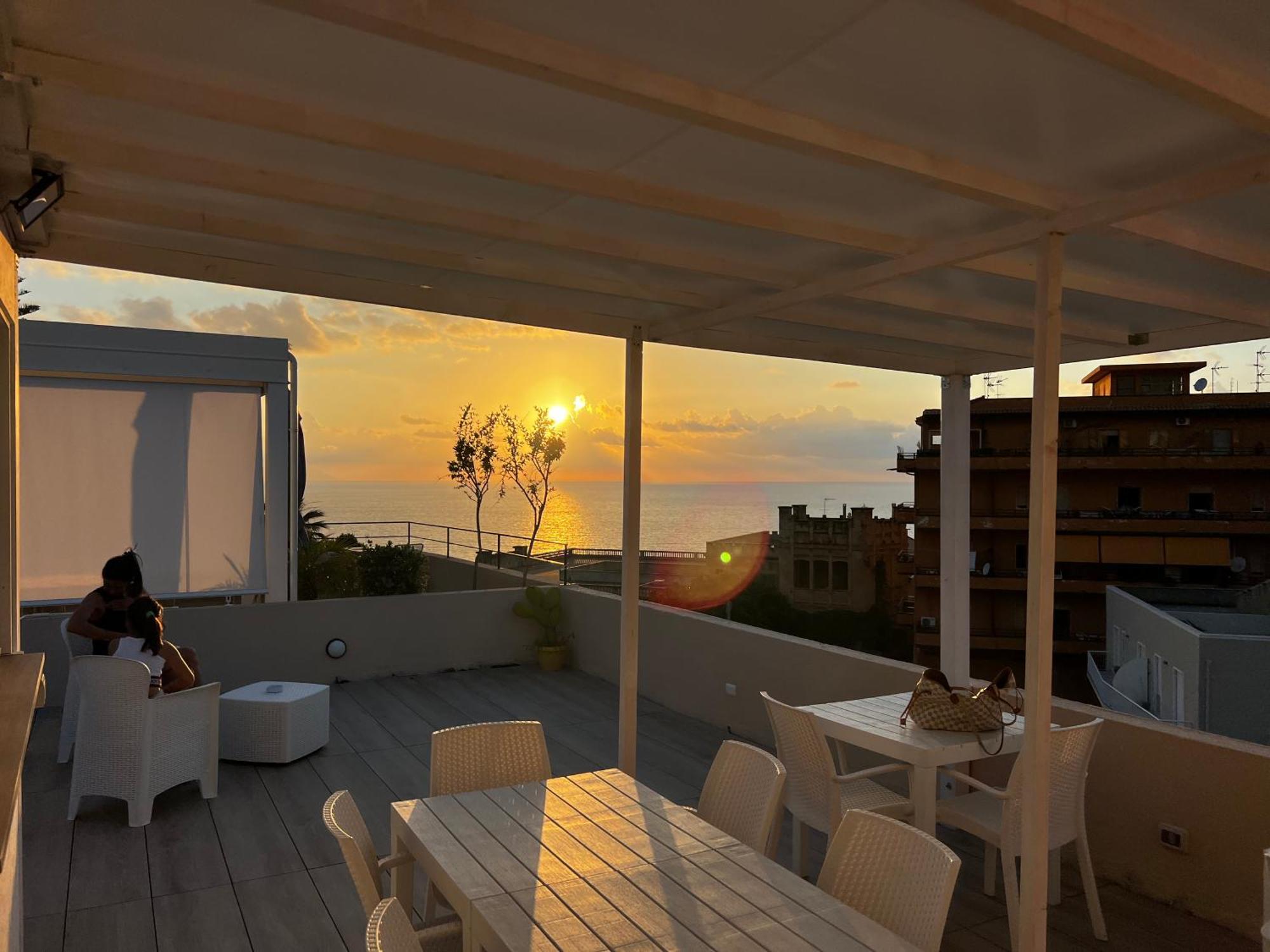 Bed and Breakfast La Piazza Beb Тропеа Екстер'єр фото
